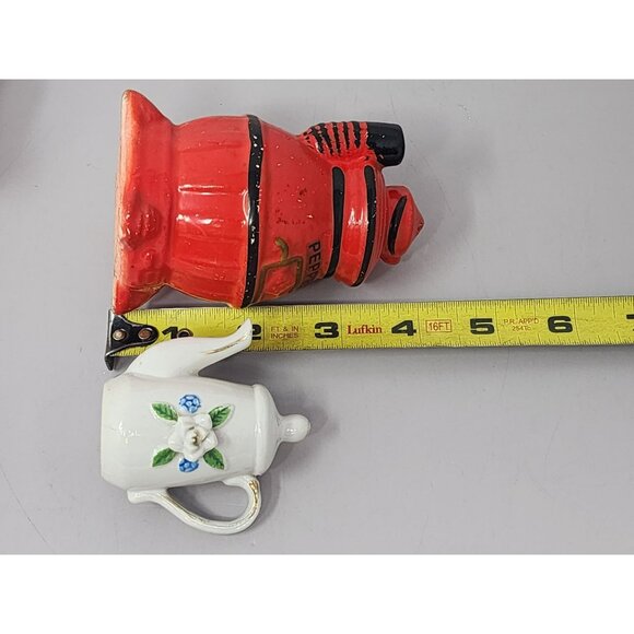 Vintage Red Barrel & White Floral‎ Teapot Salt & Pepper Shakers Set Japan - Picture 13 of 13